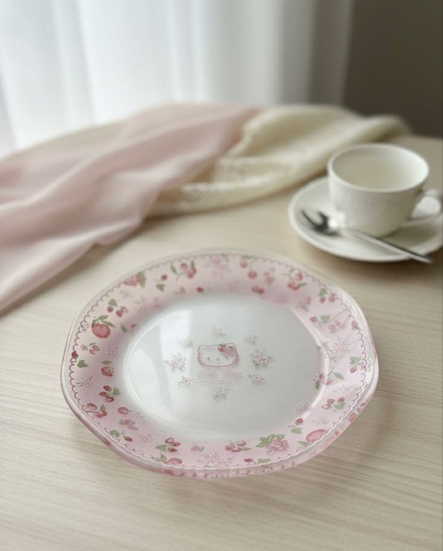 新品 未使用 サンリオ ハローキティ 食器セット
