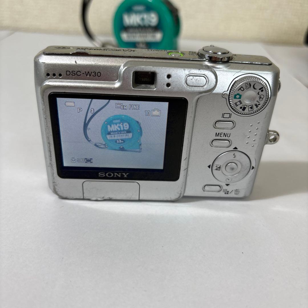 【タイムセール】【中古】ソニー デジカメ サイバーショットDSC-W30
