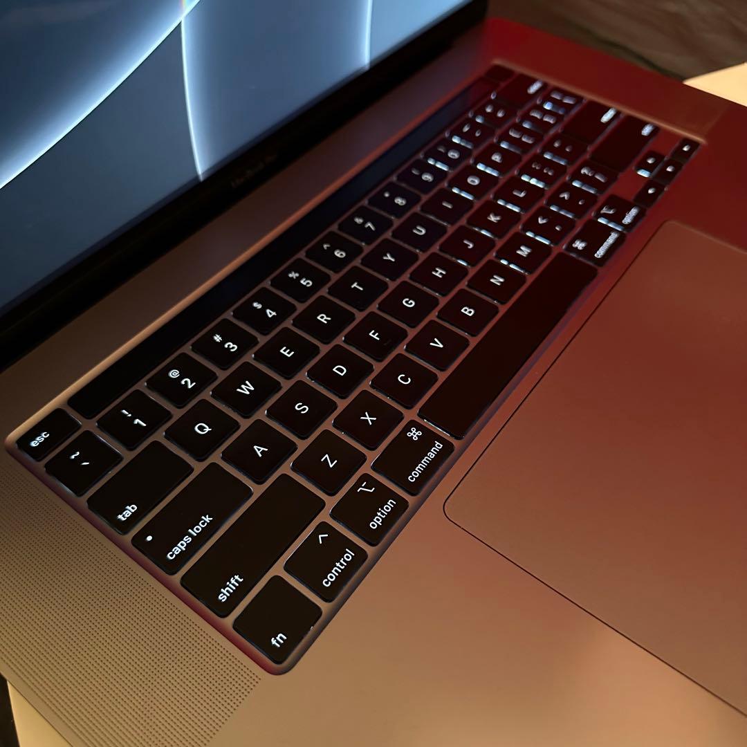 MacBook Pro 16インチ 2019 i7 16GB 512GB US
