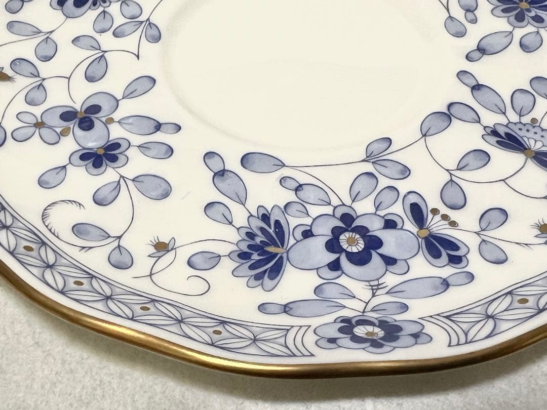 【ナルミ陶器】ミラノ カップ＆ソーサー２客 青花×七宝 金彩 花リム