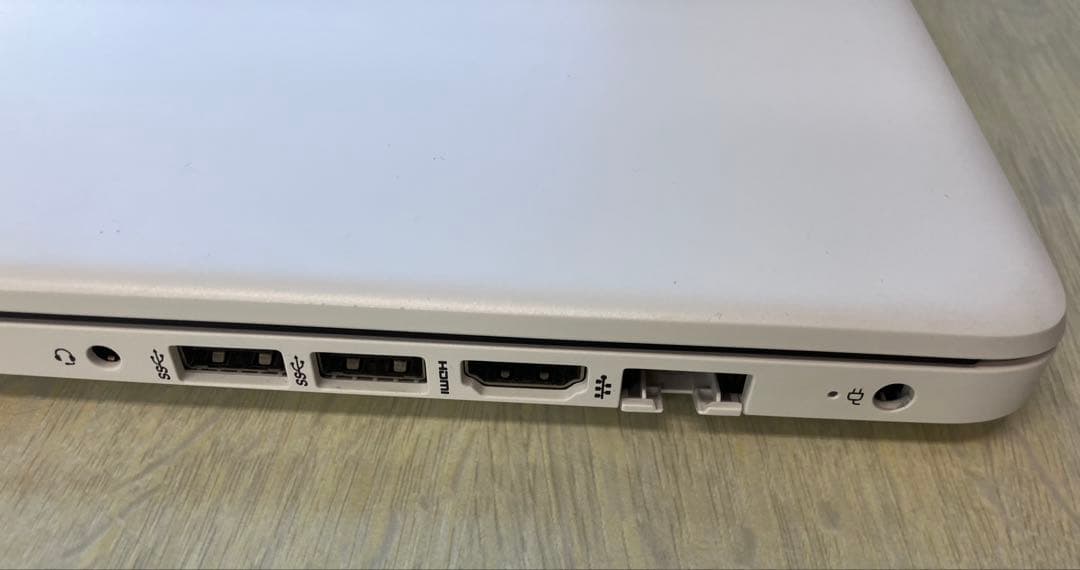 美品　HP Laptop 14s-dk0098AU