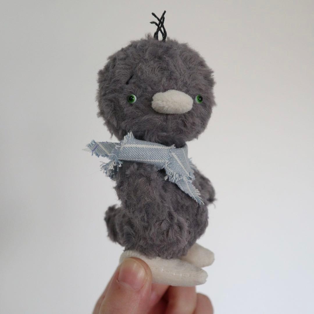 悲しげな灰色ヒヨコ ぬいぐるみ アーティストベア 海外作家様 ハンドメイド