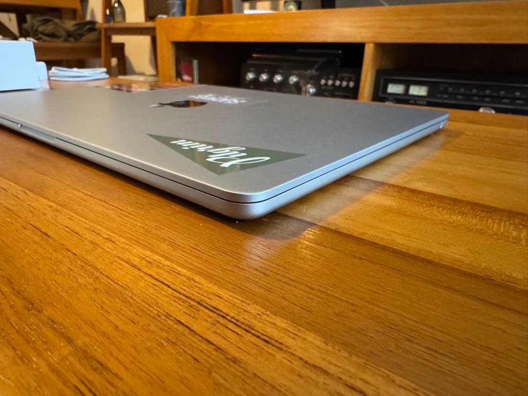 ほぼ新品 M4 25/11購入 MacBook Air 15インチ 1TB
