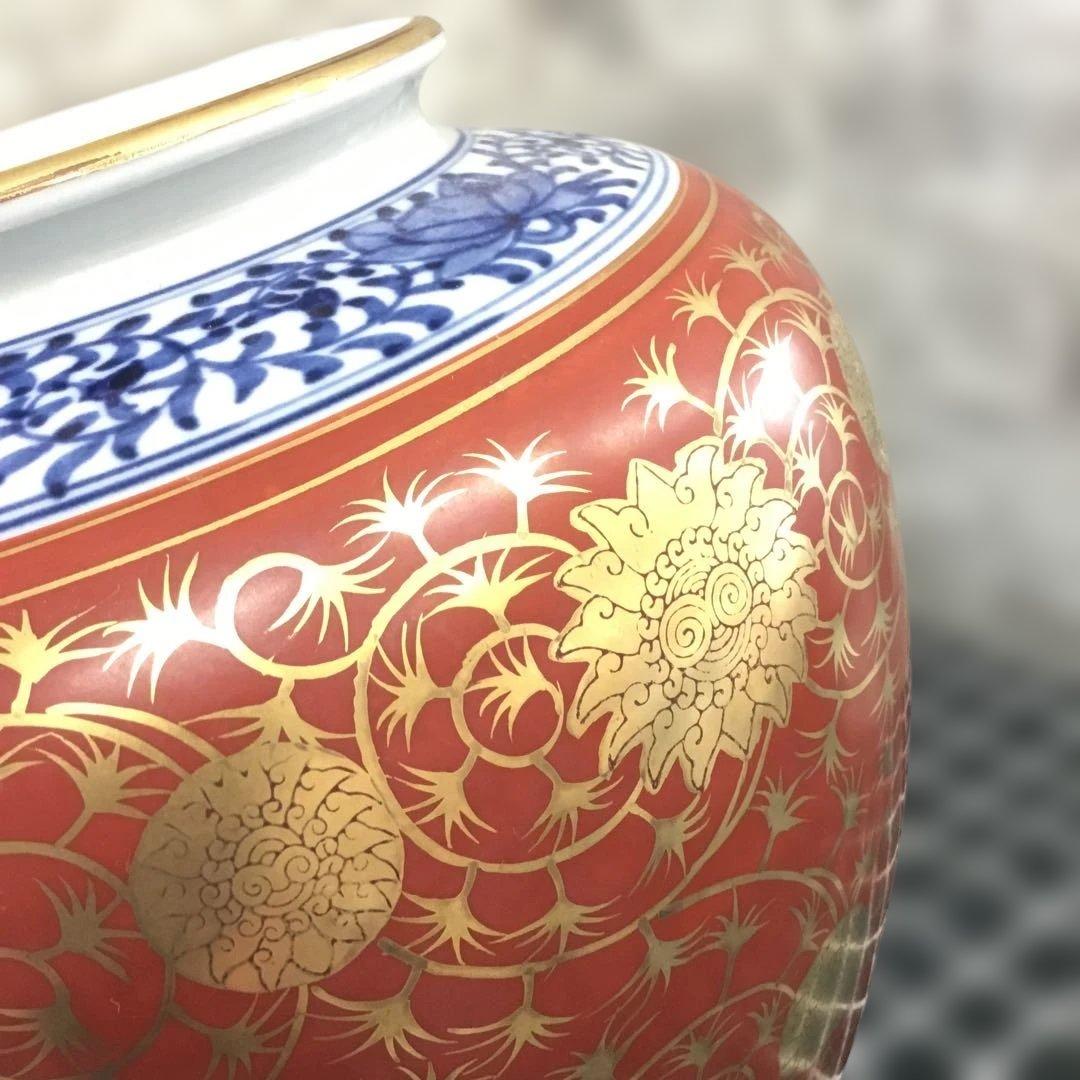 九谷焼　永楽　赤色の金箔装飾花瓶　壺　クタニヤキ