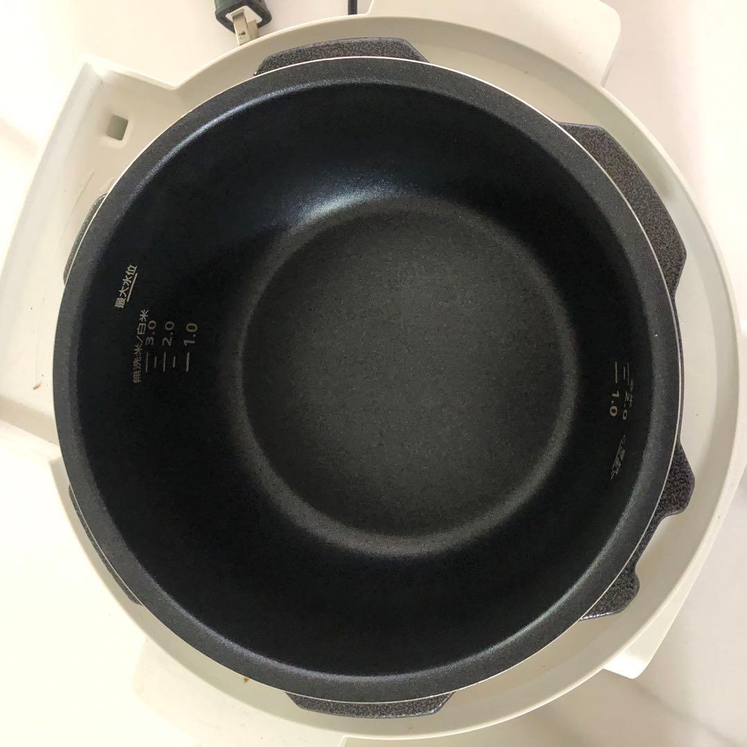 ❤️アイリスオーヤマPC-MA2 W 電気圧力鍋 ホワイト 2.2L 未使用に近い