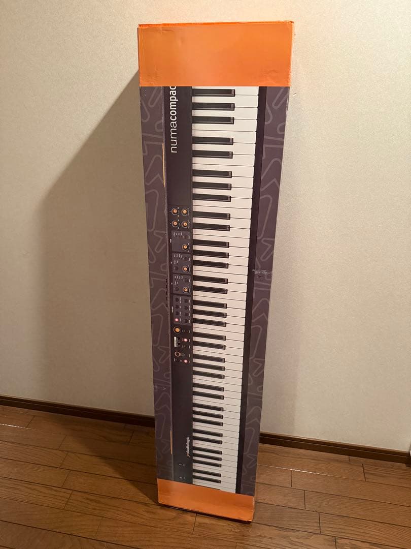 Studiologic Numa Compact 2 ペダル電源コードのみ新品