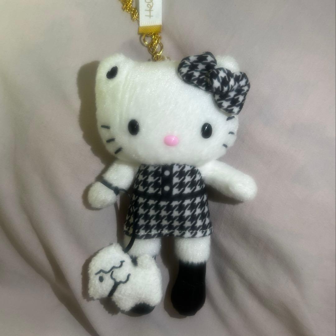 匿名配送　ハローキティ展 千鳥　フリル　ぬいぐるみ マスコット 50周年 限定