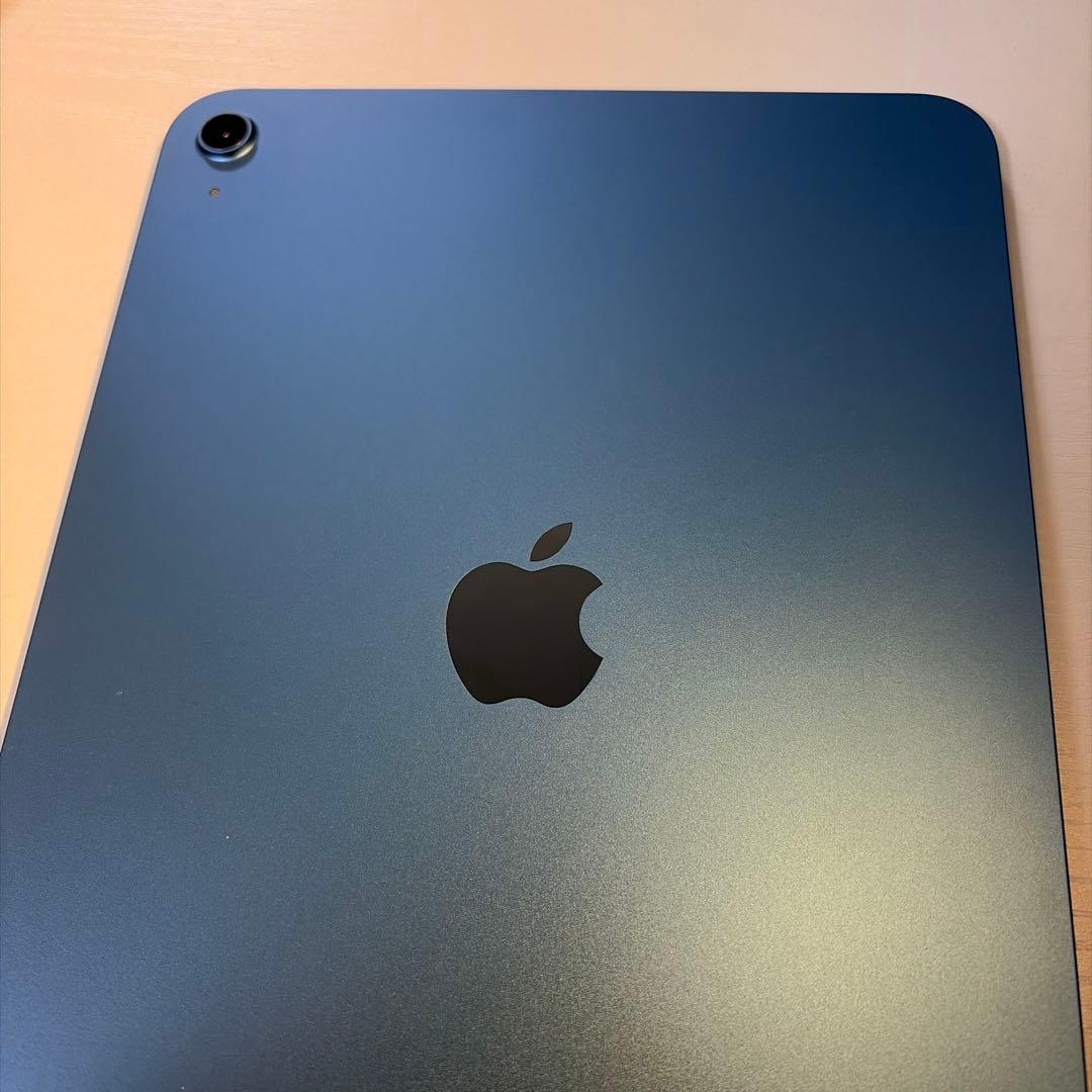 iPad第10世代64GB Wi-Fi 美品ペン付 ケース付き