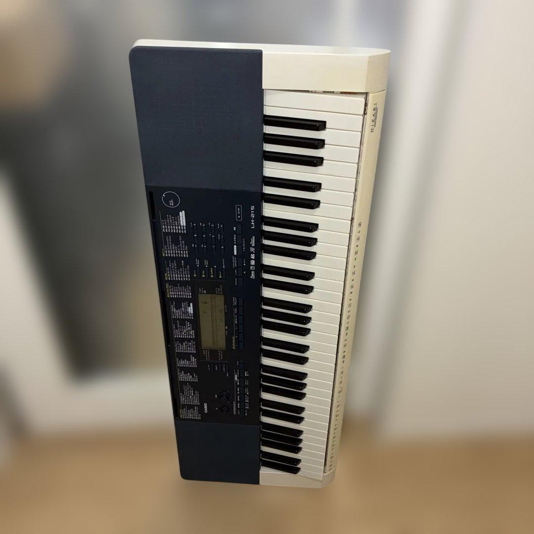 カシオ　電子キーボード　LK-215動作良好です　光キーボード！