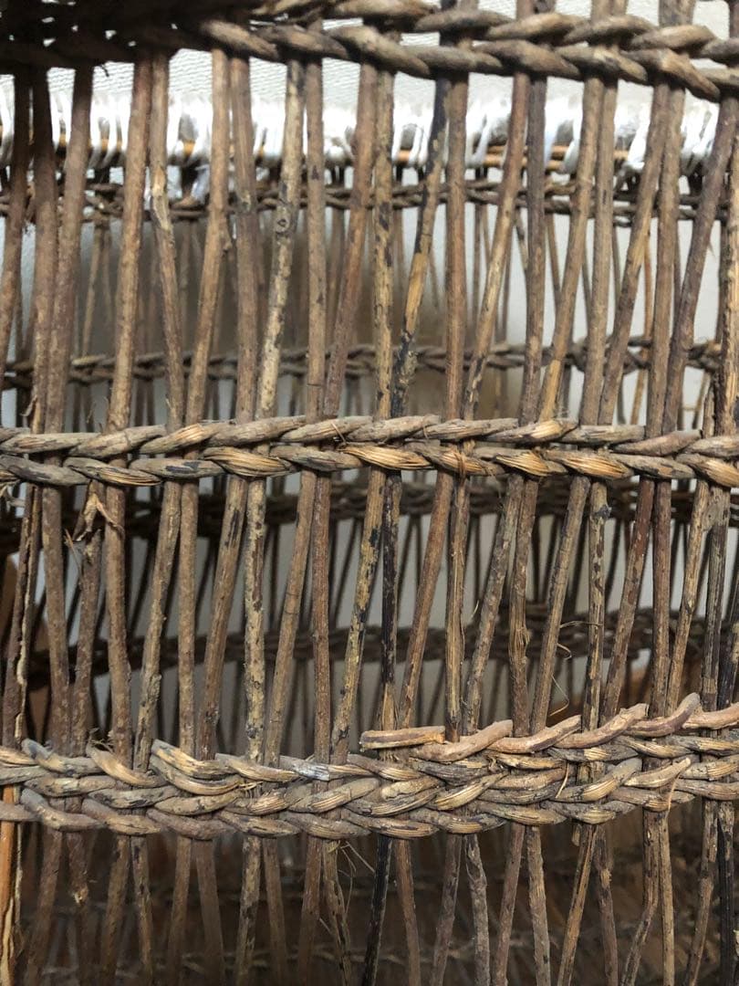 あけびの蔓かご　農具　古道具　手作り　花入れ　オブジェ　傘入れ　お値引き