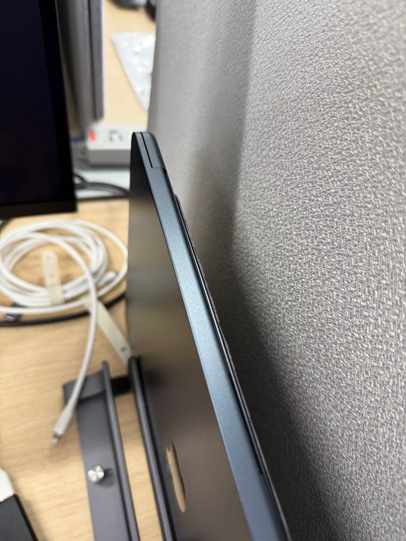 M4 MacBook Air 13.6インチ 256GB SSD