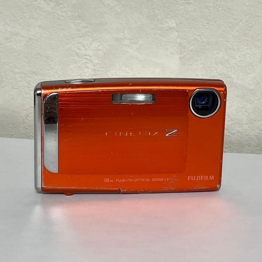 デジタルカメラ　FINEPIX Z ファインピクス　FUJIFILM 充電器付き