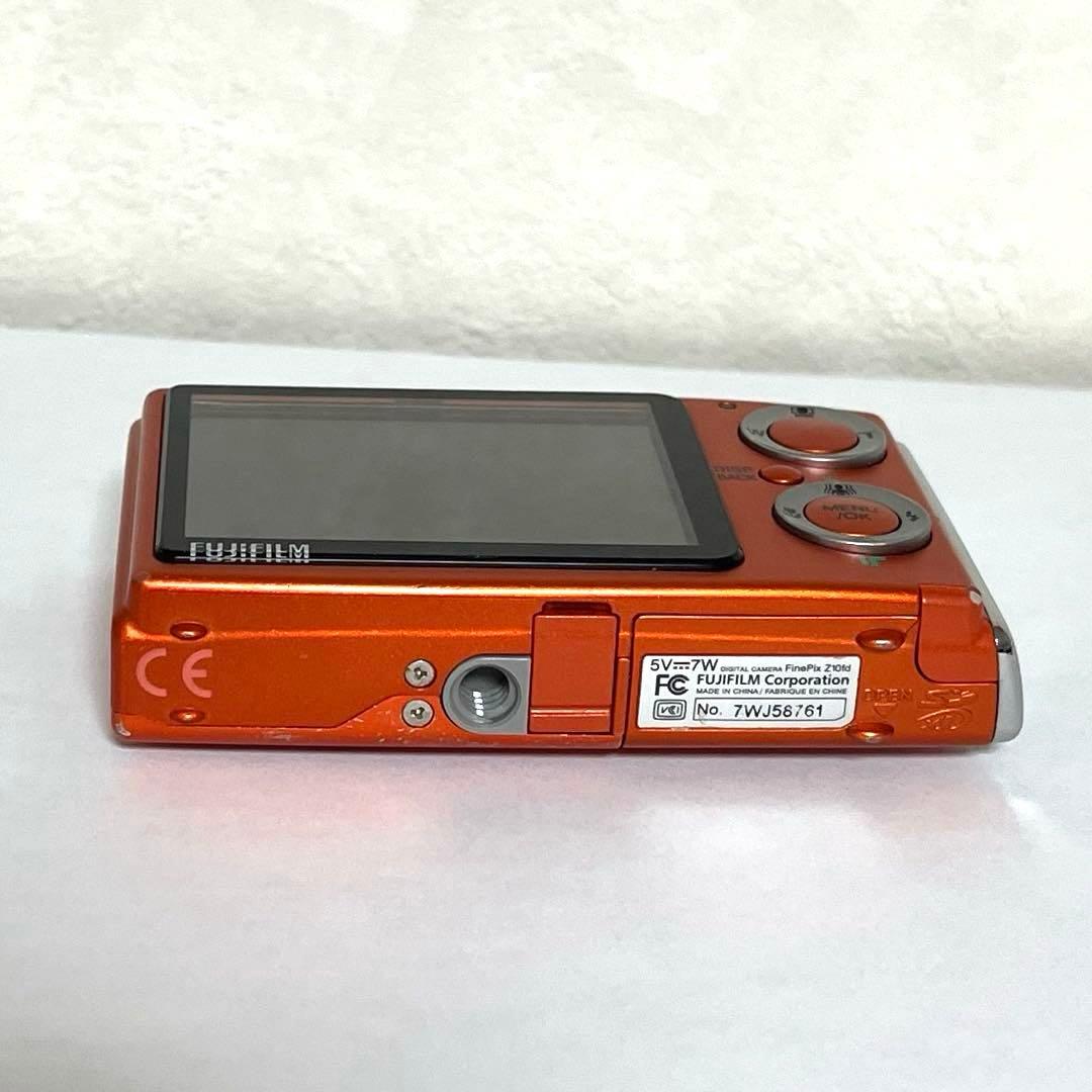 デジタルカメラ　FINEPIX Z ファインピクス　FUJIFILM 充電器付き