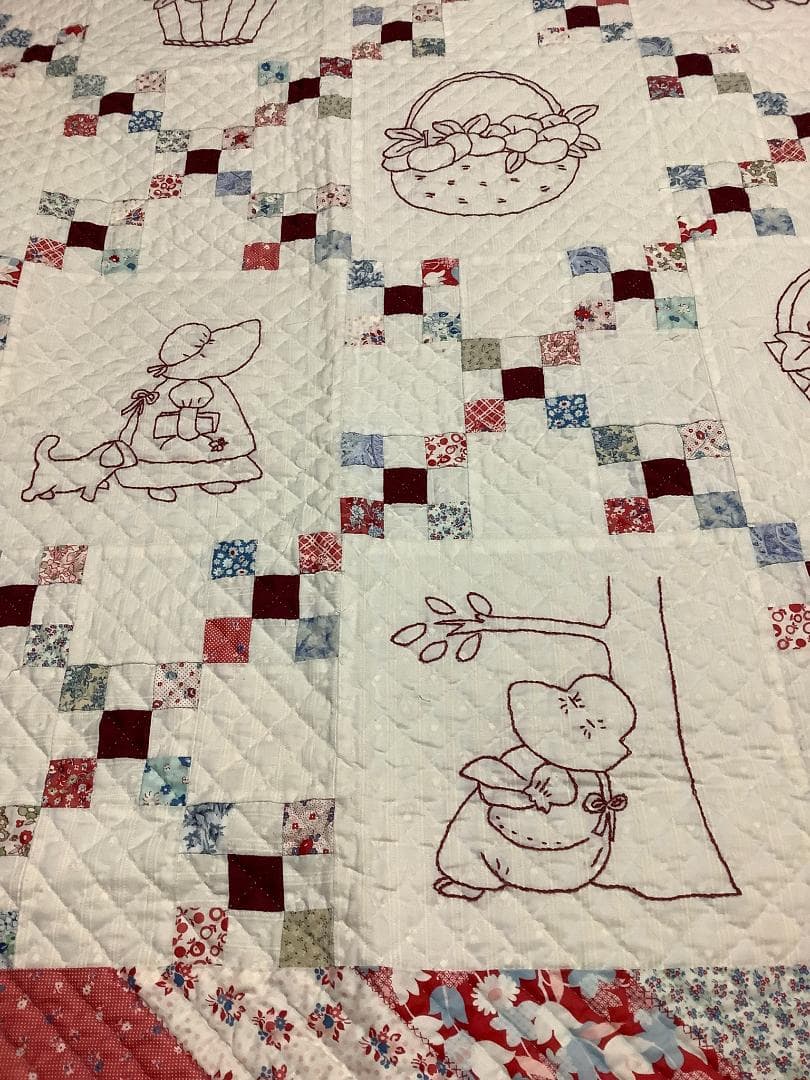 サンボンネット・スー風　大判パッチワークタペストリー　ハンドメイド