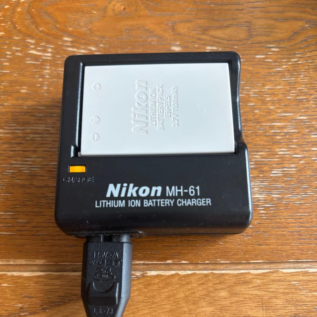 【動作確認済】ニコン COOLPIX 5200 オールドコンデジ デジカメ