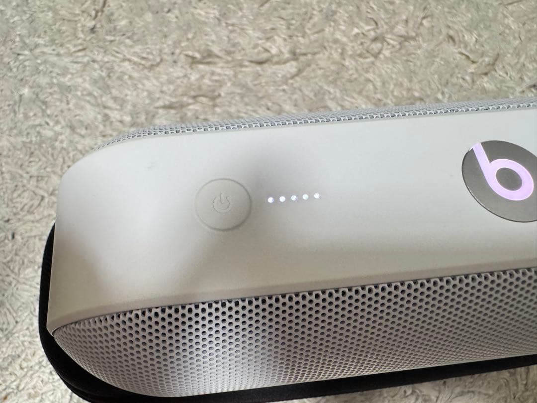 Beats Pill+ ホワイト ケース付