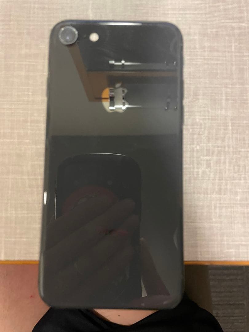 iPhone8 画面ひび割れ容量256GB