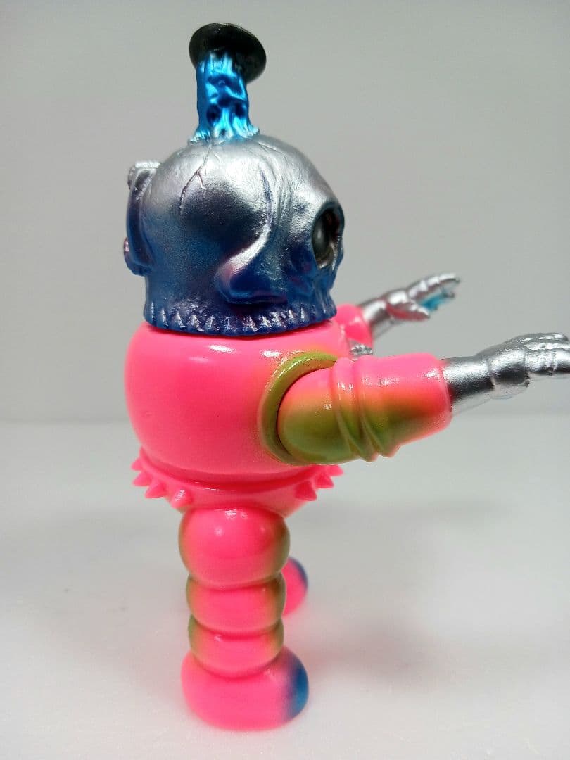 Kenth toy works ASTRO SKULLBOT ソフビ