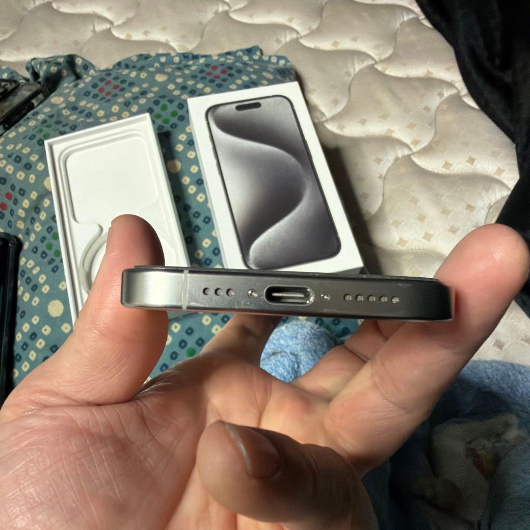 narumiさん専用！iPhone15PRO 128G ホワイトチタニウムSIM