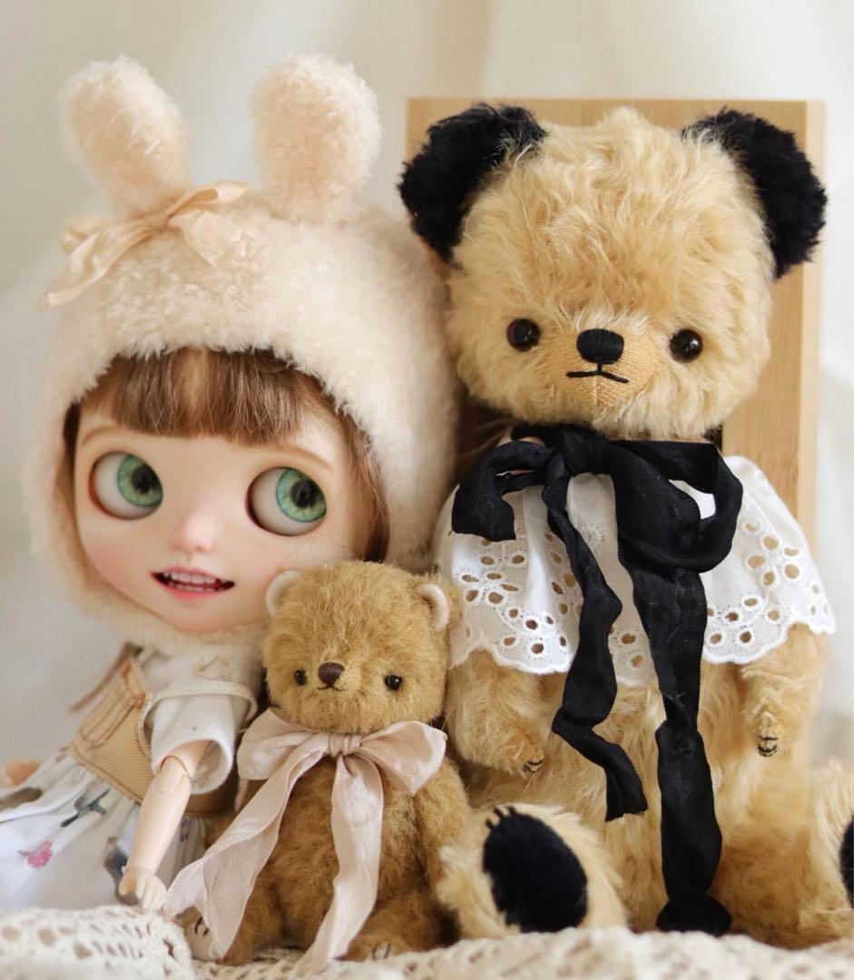 黒耳の優しいくまさん テディベア アーティストベア 海外作家様 ハンドメイド