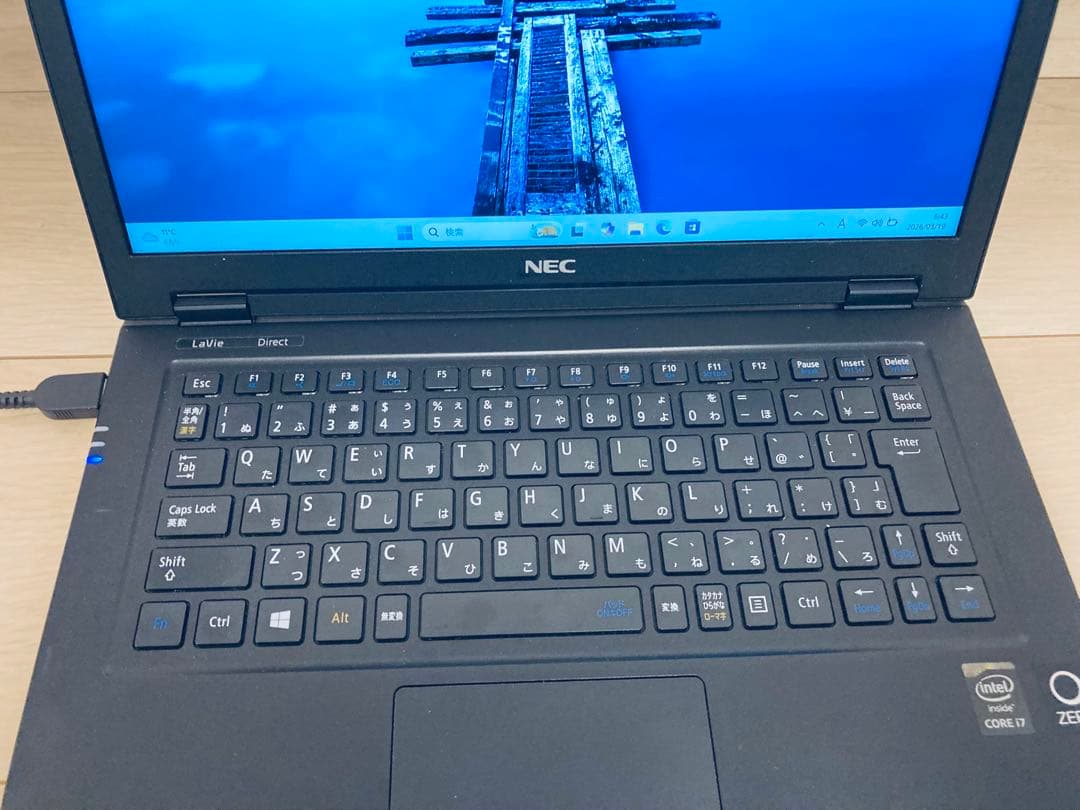 世界最軽量NEC Corei7搭載／8GB/SSD/Win11/Office