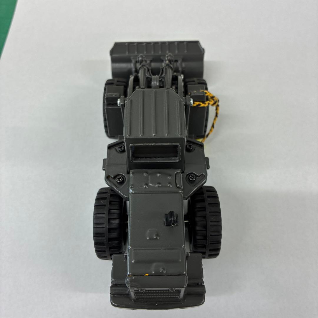 1/48スケール ホイールローダ 自衛隊仕様 輪留め付
