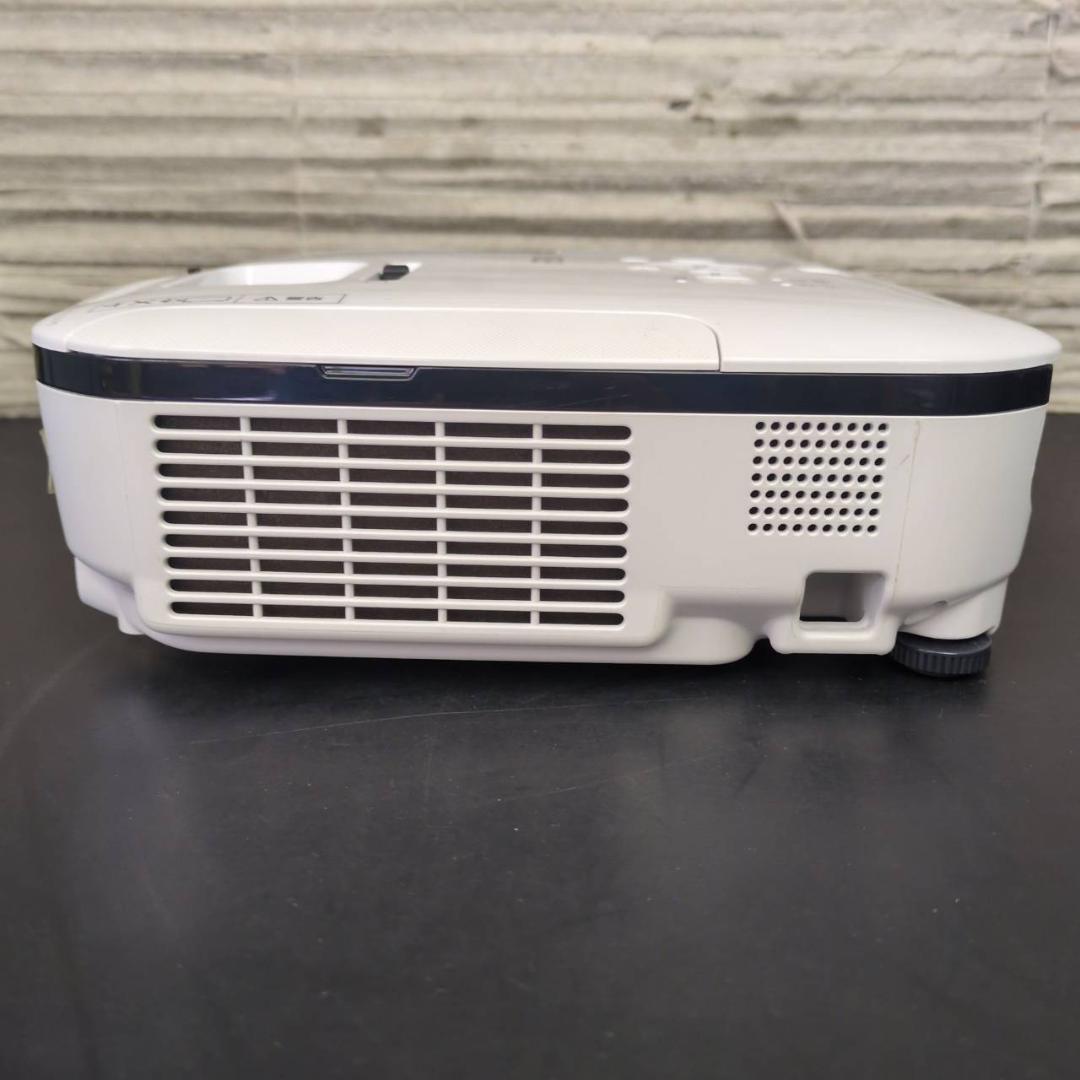 ☆EPSON　データプロジェクター　EB-W12　2800lm　エプソン