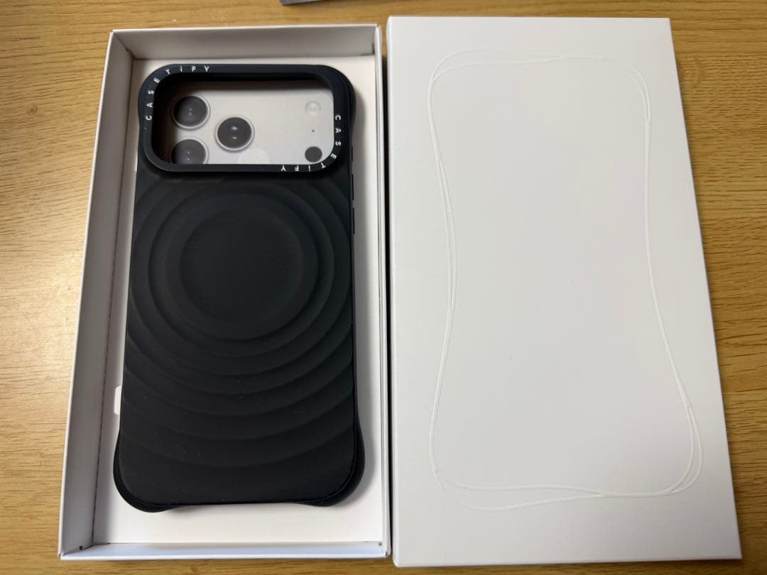 Casetify ブラック iPhone17proMAXケース