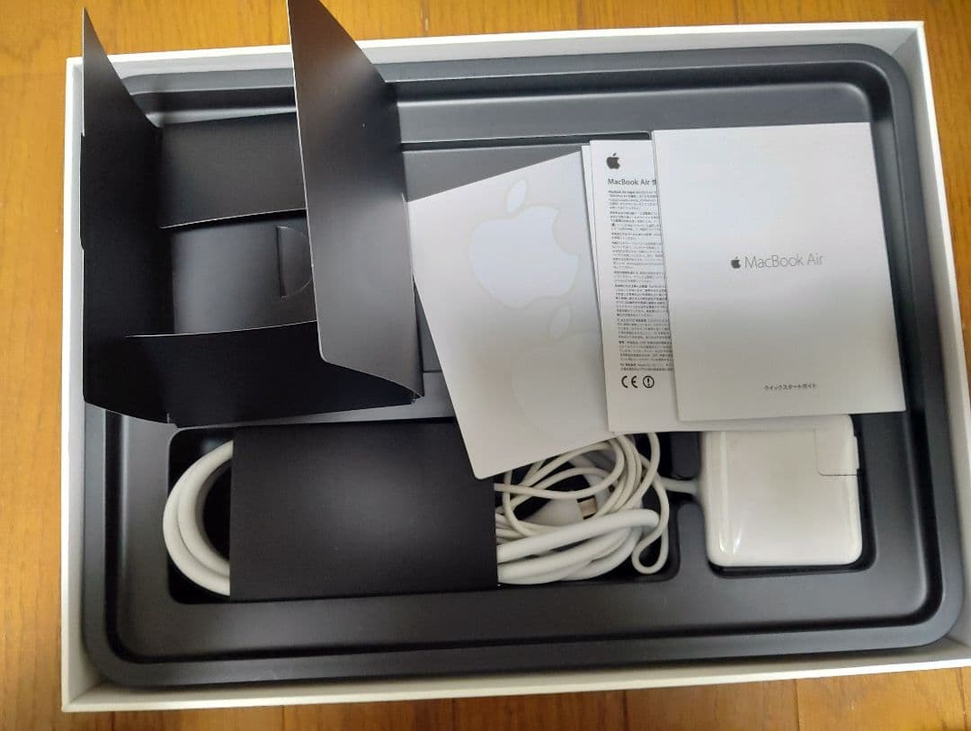 MacBook Air 13インチ 2015 SSD 元箱、充電器付