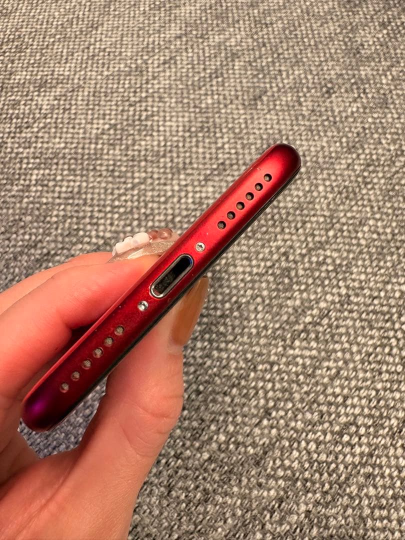 【美品/大容量128GB】iPhoneSE第2世代 レッド SIMフリー 本体