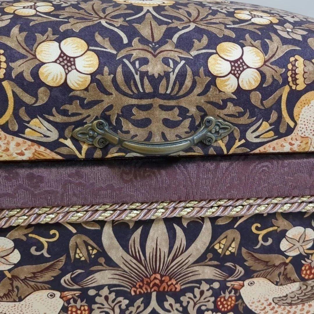 【インテリア茶箱】ウィリアムモリスの生地で作った収納箱　ハンドメイド　大サイズ