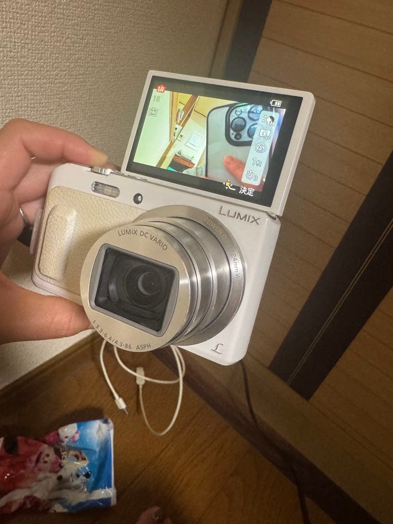 LUMIX ホワイト Panasonic デジタルカメラ