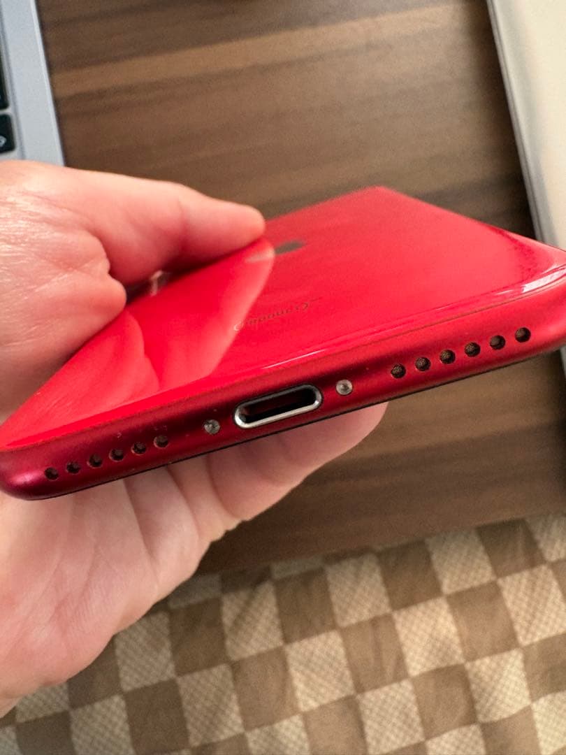 【美品・付属品完備】iPhone SE2 64GB RED SIMフリー
