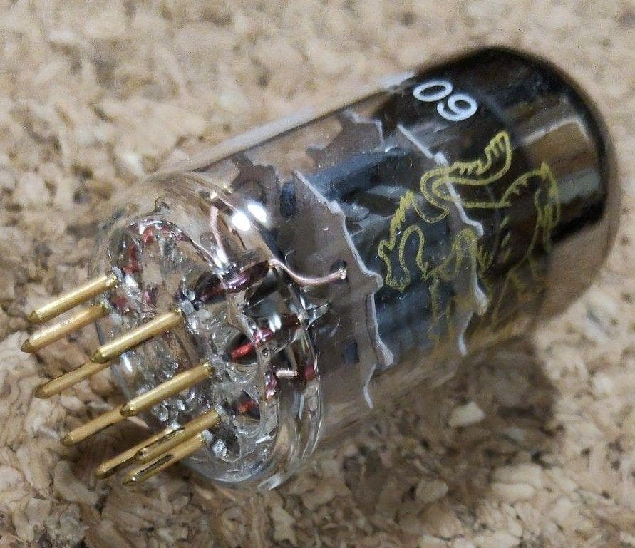 ☆美品☆ロシア製高級真空管 GOLD LION E88CC【短期試用のみ】