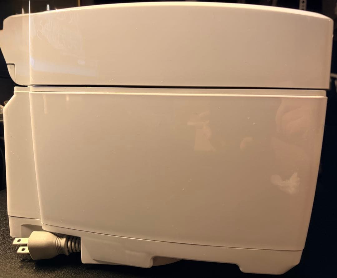 三菱電機 炊飯器1.0L 5.5合炊き 備長炭 炭炊釜NJ-VEA10-W