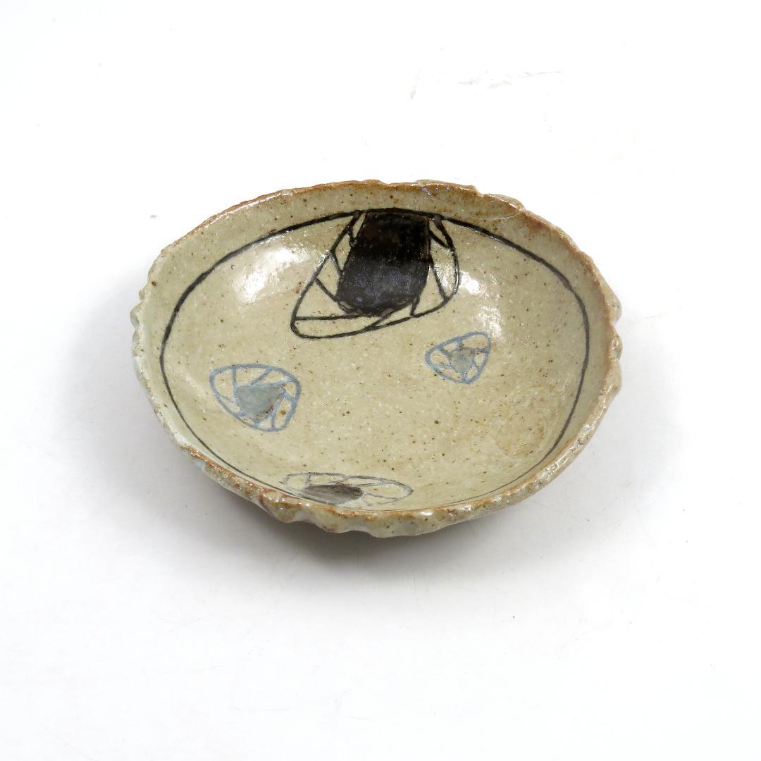 新品　食器　陶器　作家　楕円平鉢(大・小)とマグカップのペアセット(草花紋)