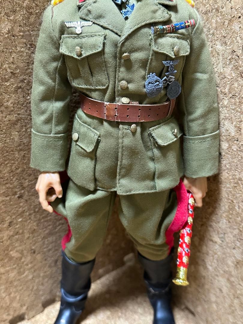 ミリタリーフィギュア　1/6 サイズ　ジャンク品　コート付き
