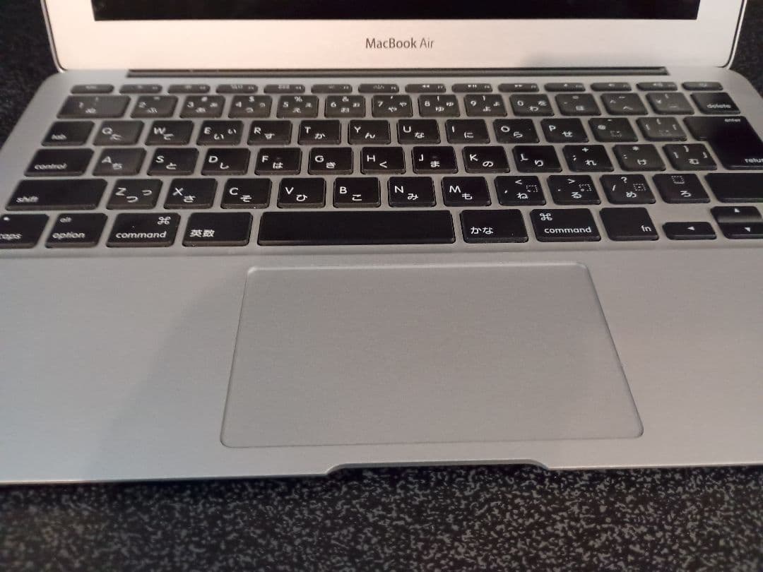 ​MacBook Air (11-inch, Mid 2012)美品送料込み！