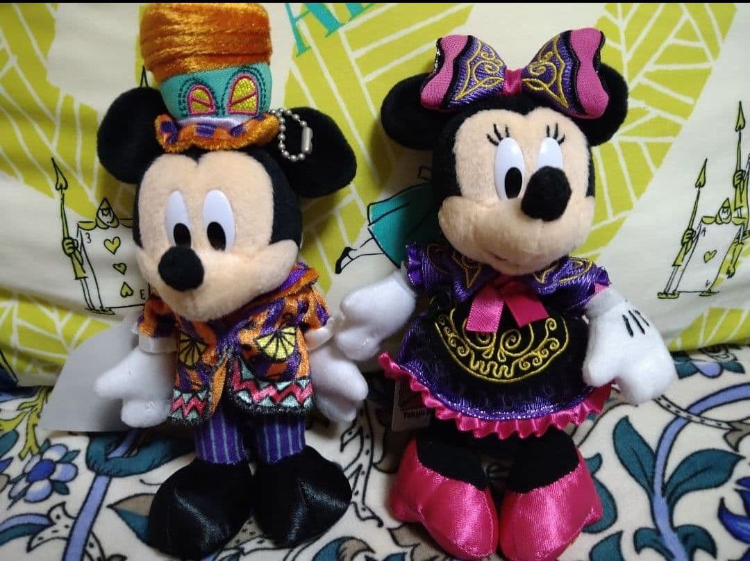 【新品未使用】ディズニーハロウィン ミッキー ミニー ぬいぐるみバッジ6体セット
