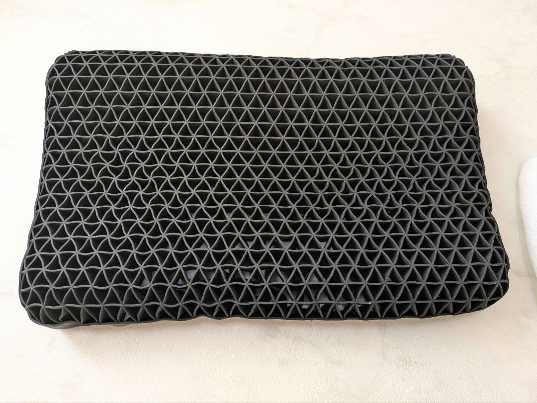 ヒツジのいらない枕　至極(カバー付き)