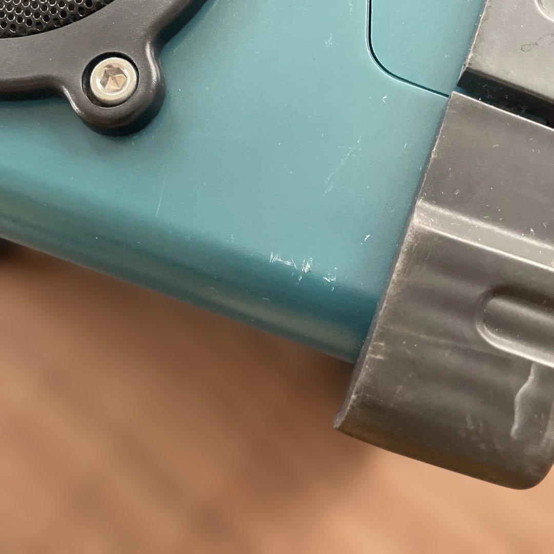 Makita マキタ　ラジオMR100 ACアダプター付