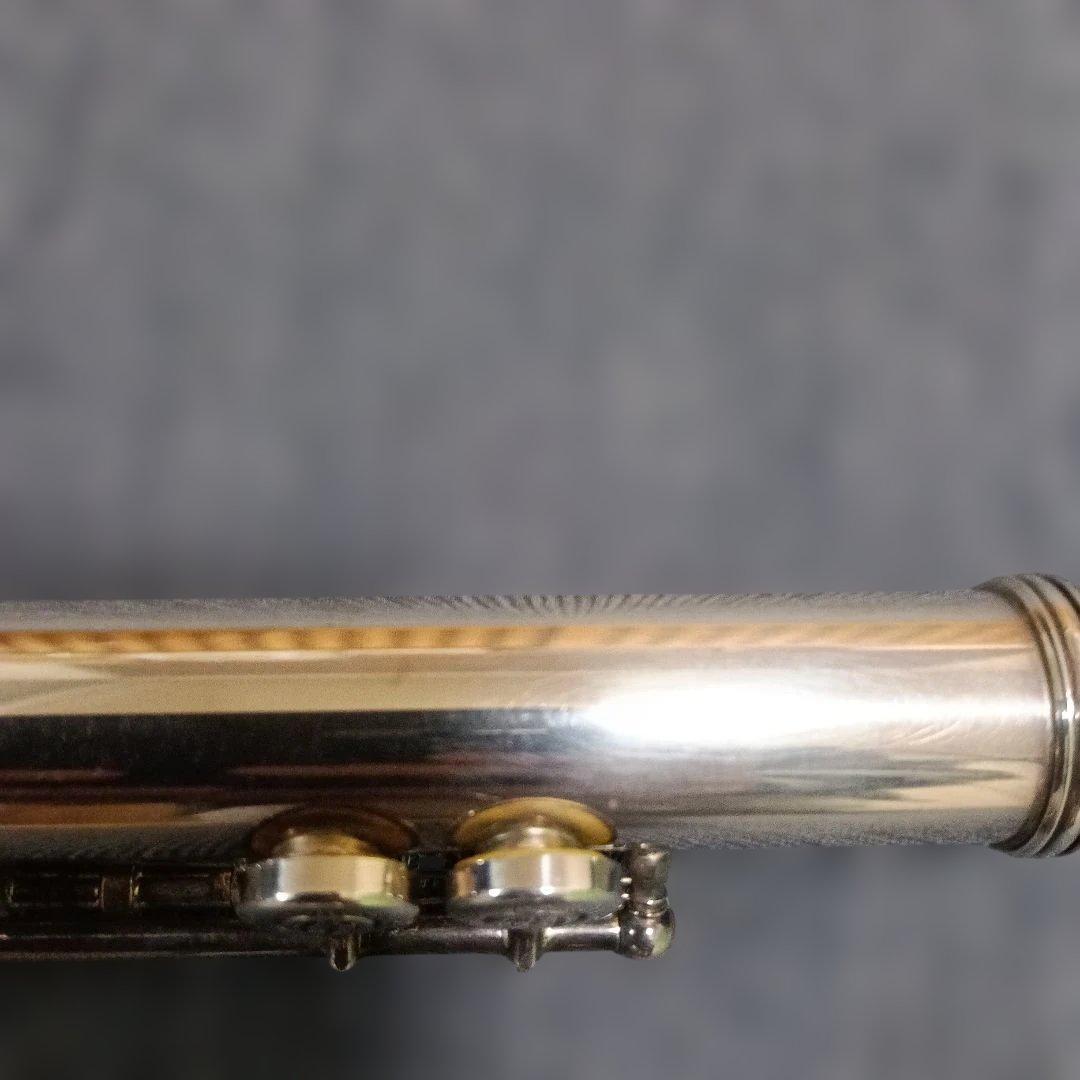 YAMAHA　 YFL‐31 　フルート　 ハードケースと掃除棒付き　中古