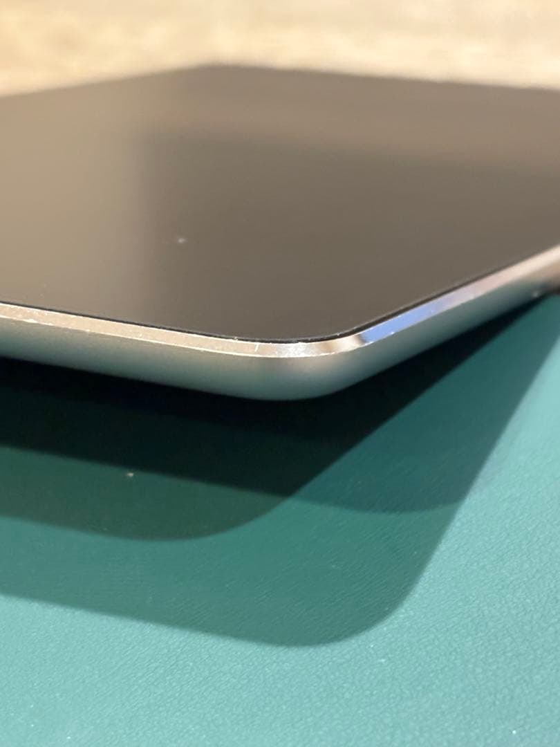 iPad mini 4 32GB ワイヤレスキーボードケース等おまけ付き