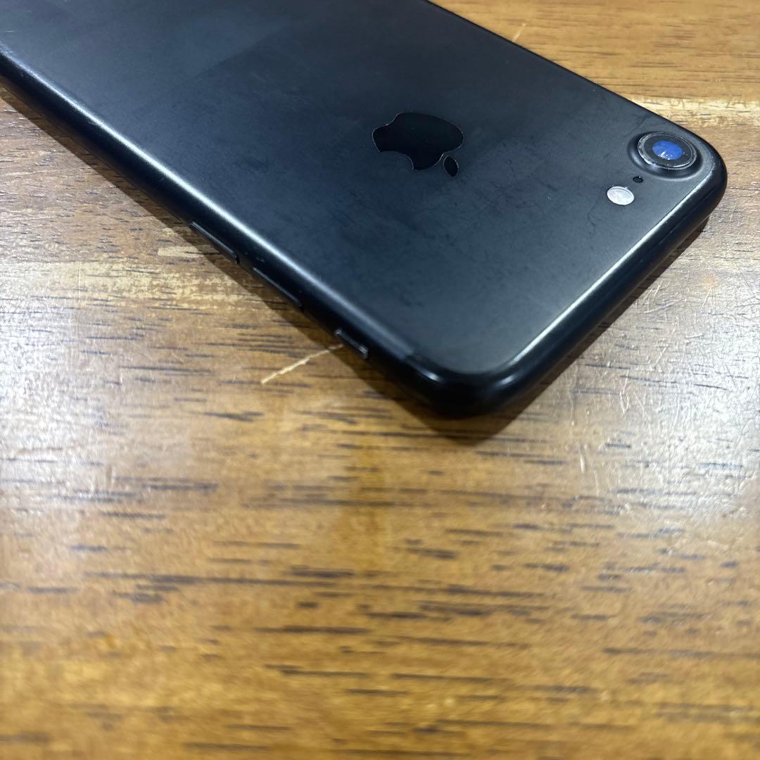 携帯電話本体 iPhone7 32GB