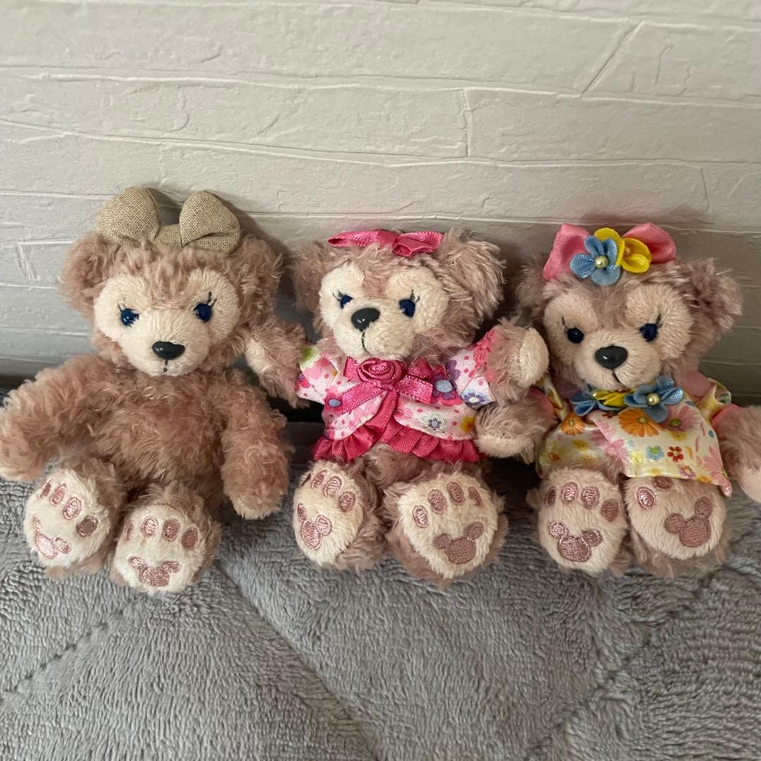 【3体セット】シェリーメイ ぬいぐるみバッジ お座りポーズ 花柄ワンピ 他