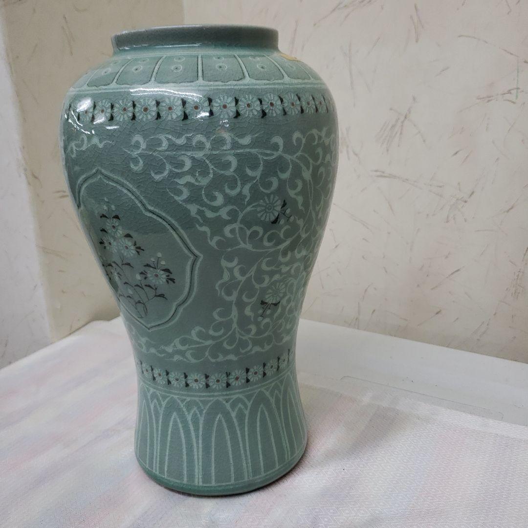 蔵出し特価　緑色陶器　花瓶作家物26cm直径15cm重さ約1,4kg