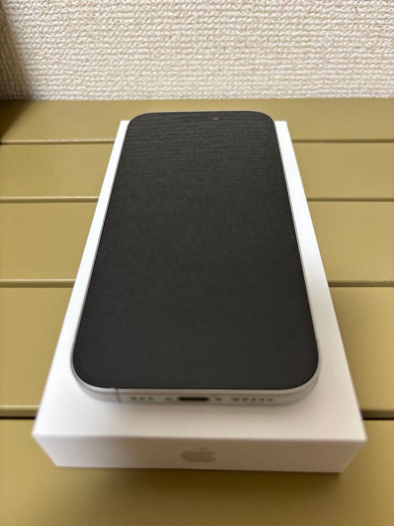iPhone 16 128GB ホワイト