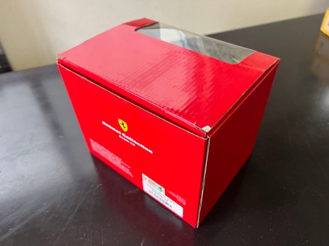 （一点物）F1 Ferrari セバスチャンベッテル 直筆サイン入り1/2