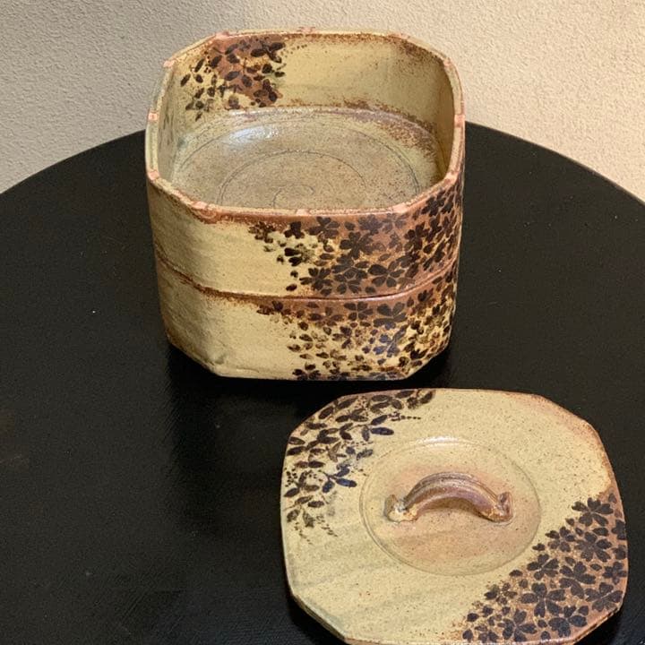 灰釉春秋重箱