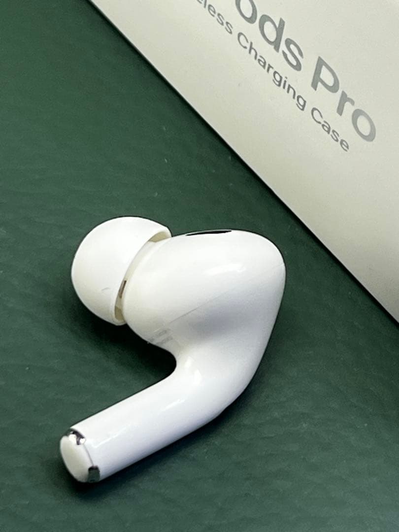 AirPods pro第2世代イヤホン右耳のみ A2698正規品動作品音質良好
